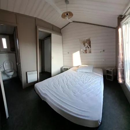 Au Des Roches Chalet