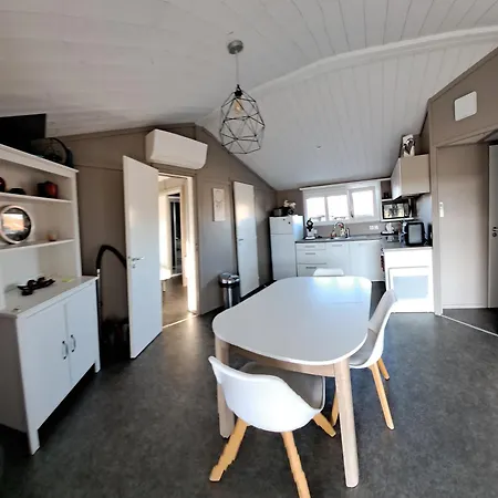 Chalet Au Des Roches