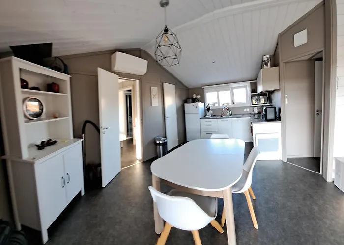 Chalet Au Des Roches